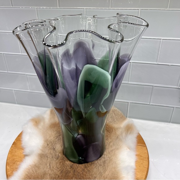 Hand Blown Art Glass Ruffled Swung Vase Abstract Green & Purple Fusion - Picture 6 of 16